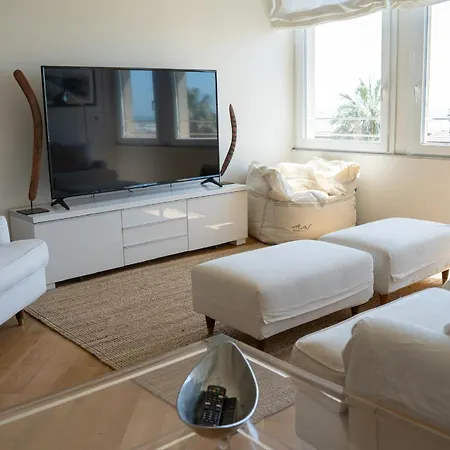 Penthouse On The Sea Apartment *